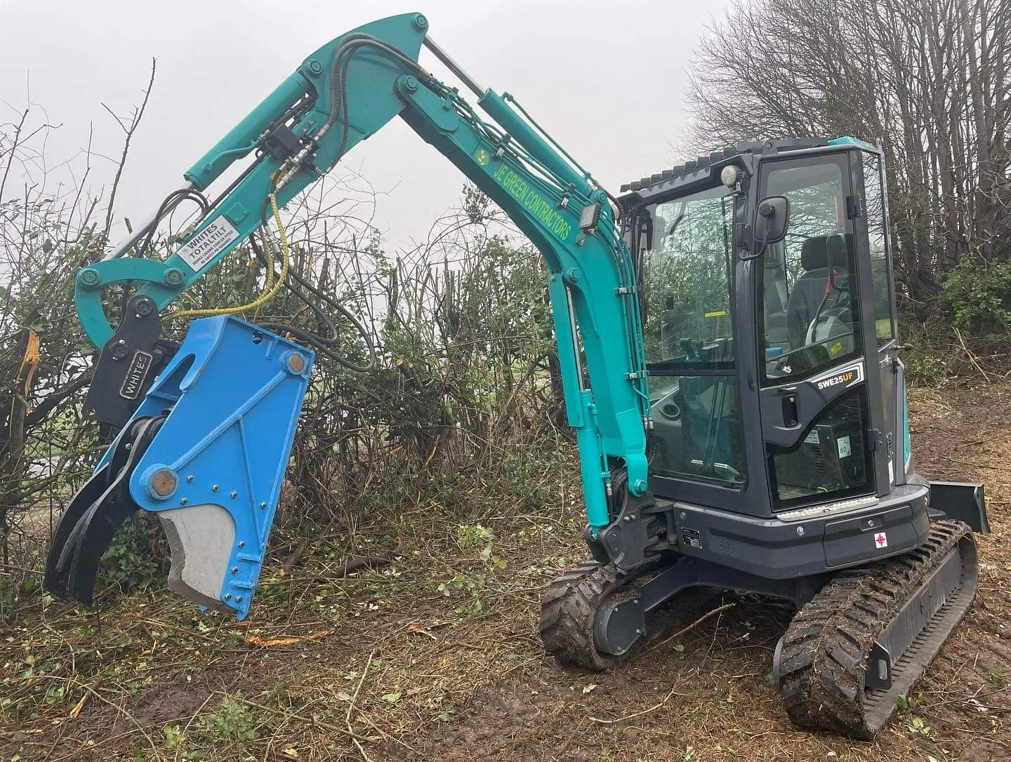 Alpha 200 Excavator Tree Shear - 1.5-5 Tonne