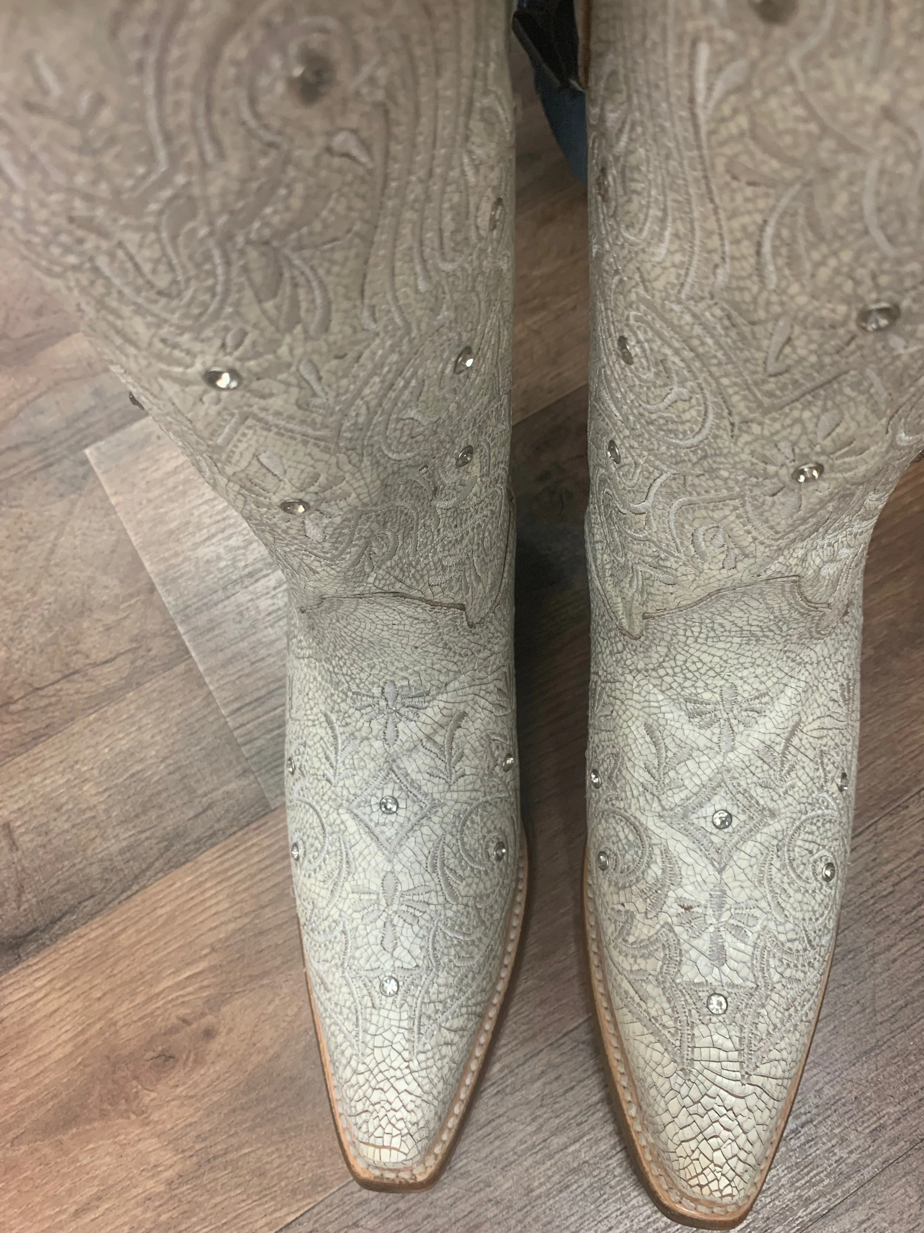 Corral Ladies Bone Crystal Embroidered White Snip Toe Boots