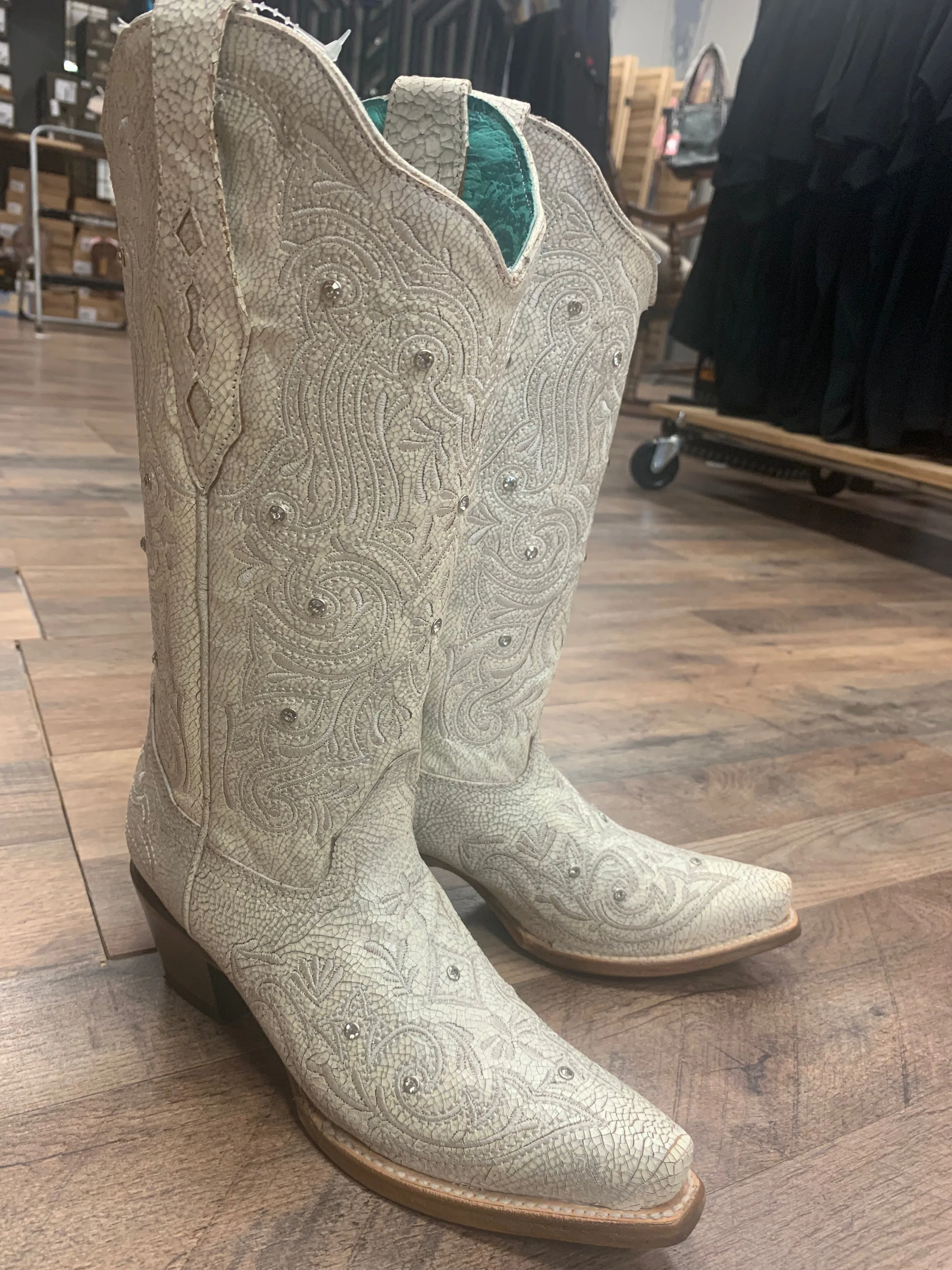 Corral Ladies Bone Crystal Embroidered White Snip Toe Boots
