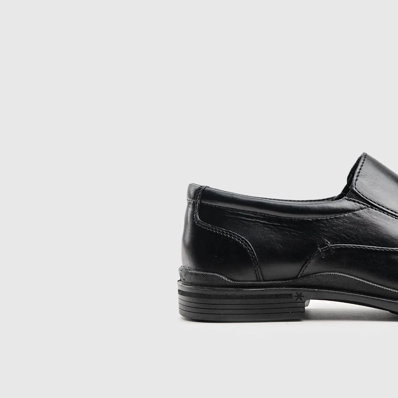 Karter Comfort Slip Ons Black 00817