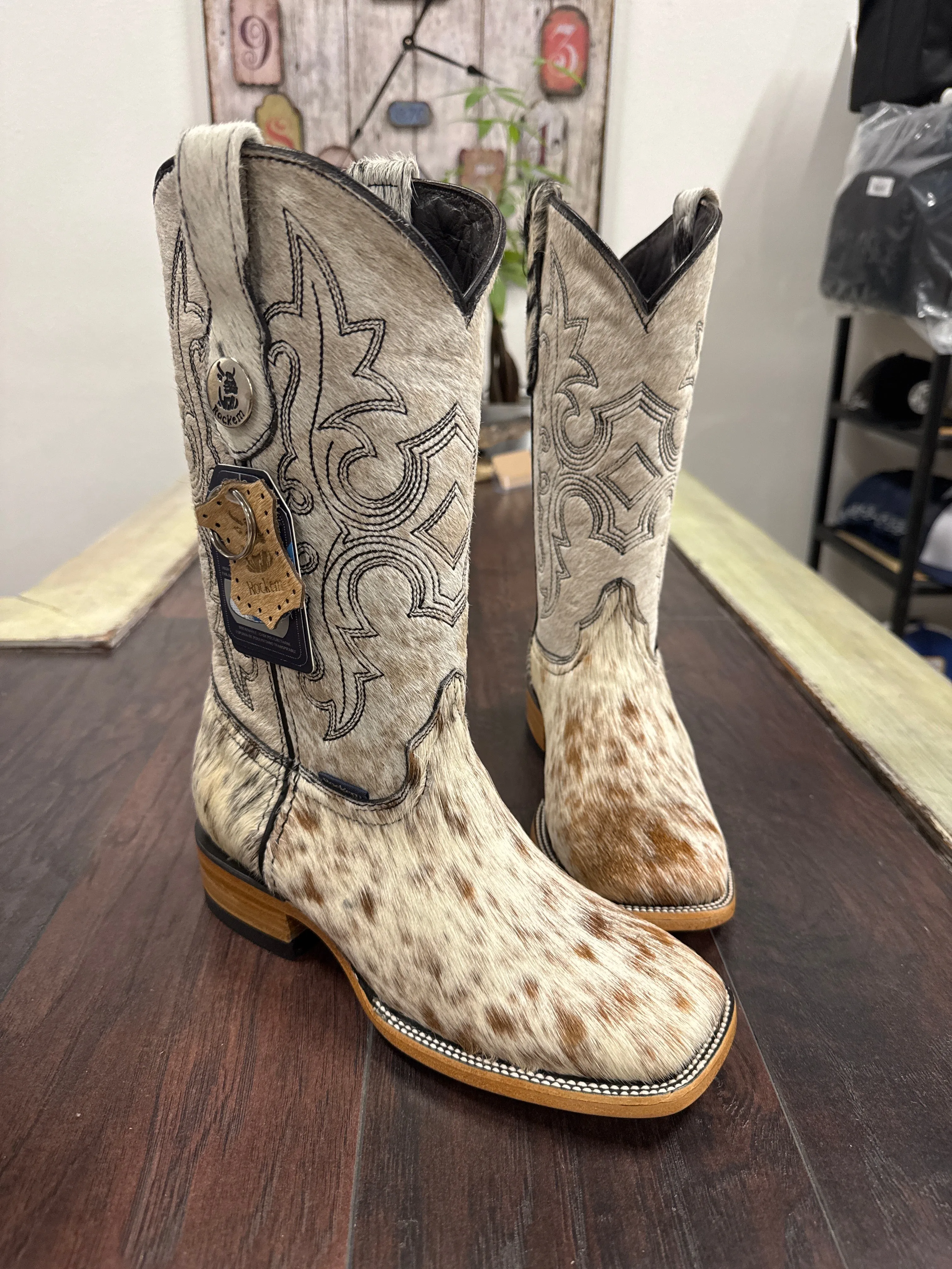 Ladies Rock’Em Katherine Cowhide br/wh wide