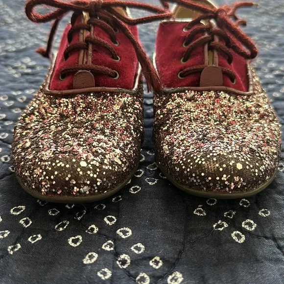 Monnalisa Red Velvet Glitter Oxfords Size 9