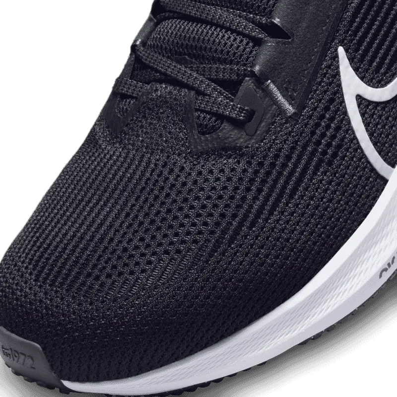 NIKE AIR ZOOM PEGASUS 40