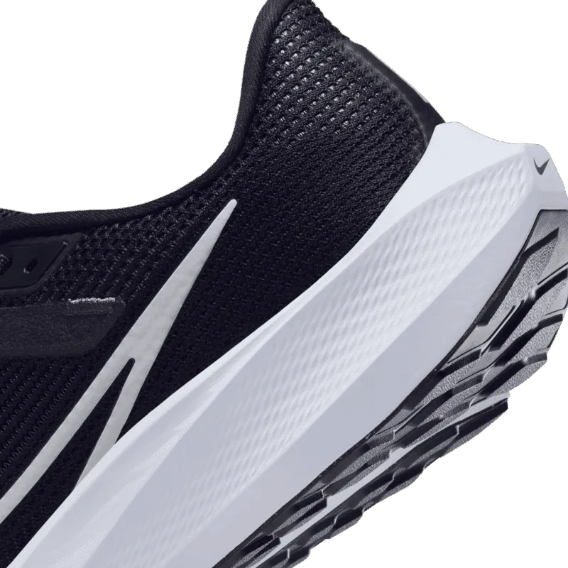 NIKE AIR ZOOM PEGASUS 40