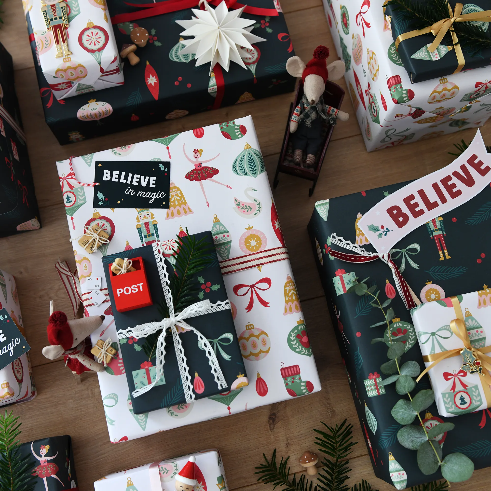 Nutcracker White Christmas Wrapping Paper Set