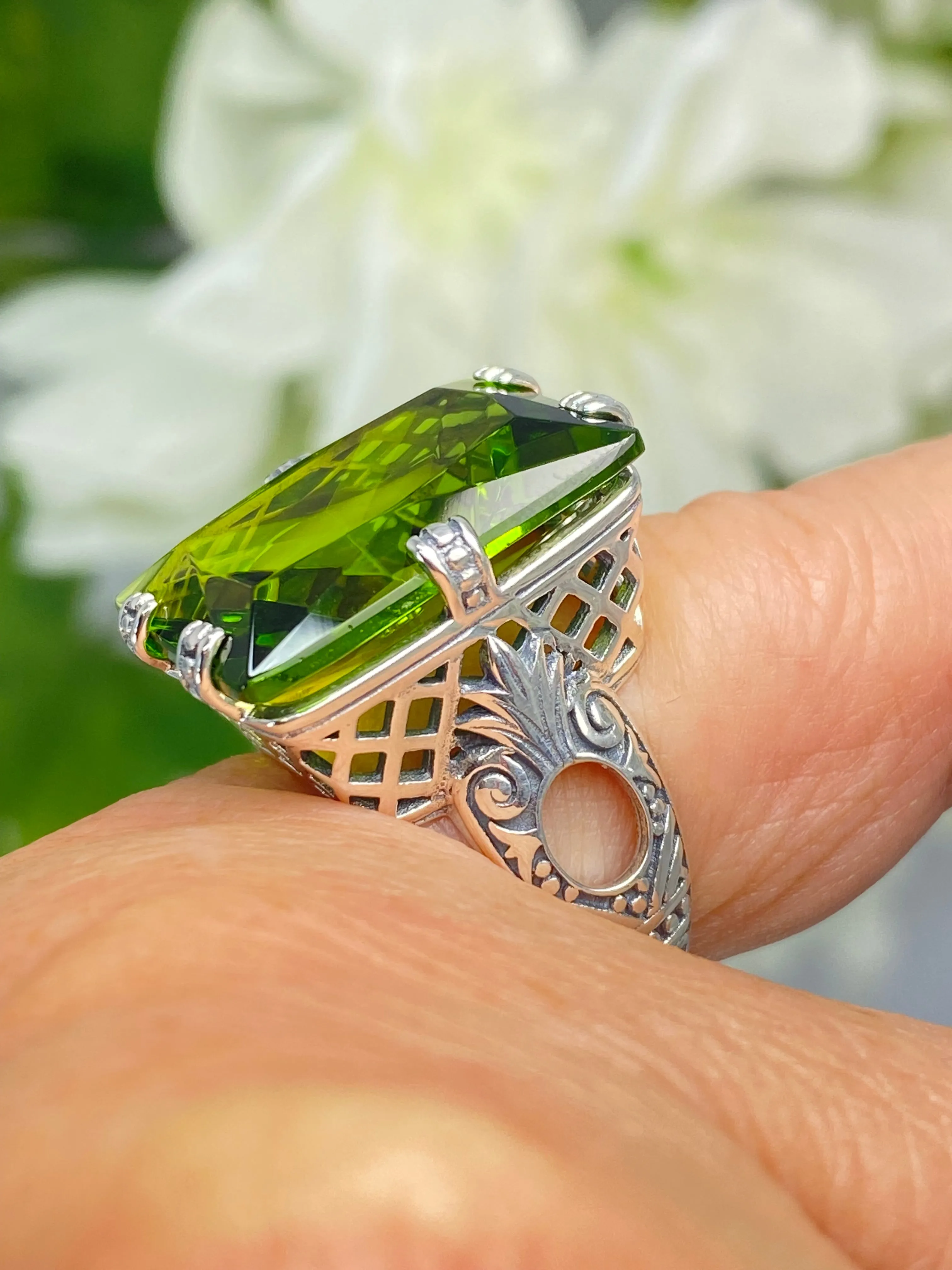 Peridot Ring, Size 8, 6 Prong Ring, 30ct Art Deco Ring, Vintage Jewelry #D104 - Ready to Ship
