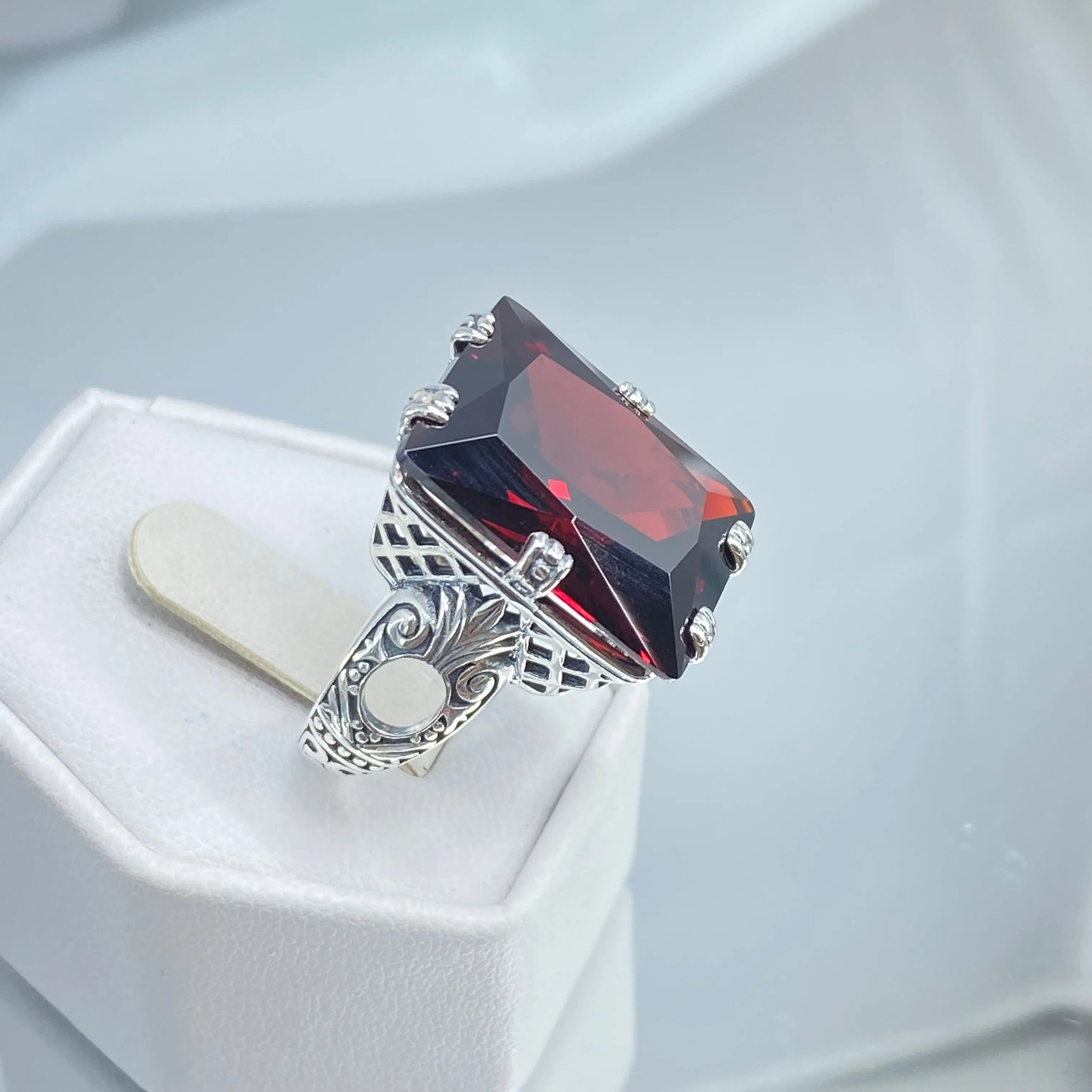 Red Garnet CZ Ring, 6 Prong Ring, 30ct Art Deco Ring, Vintage Jewelry #D104
