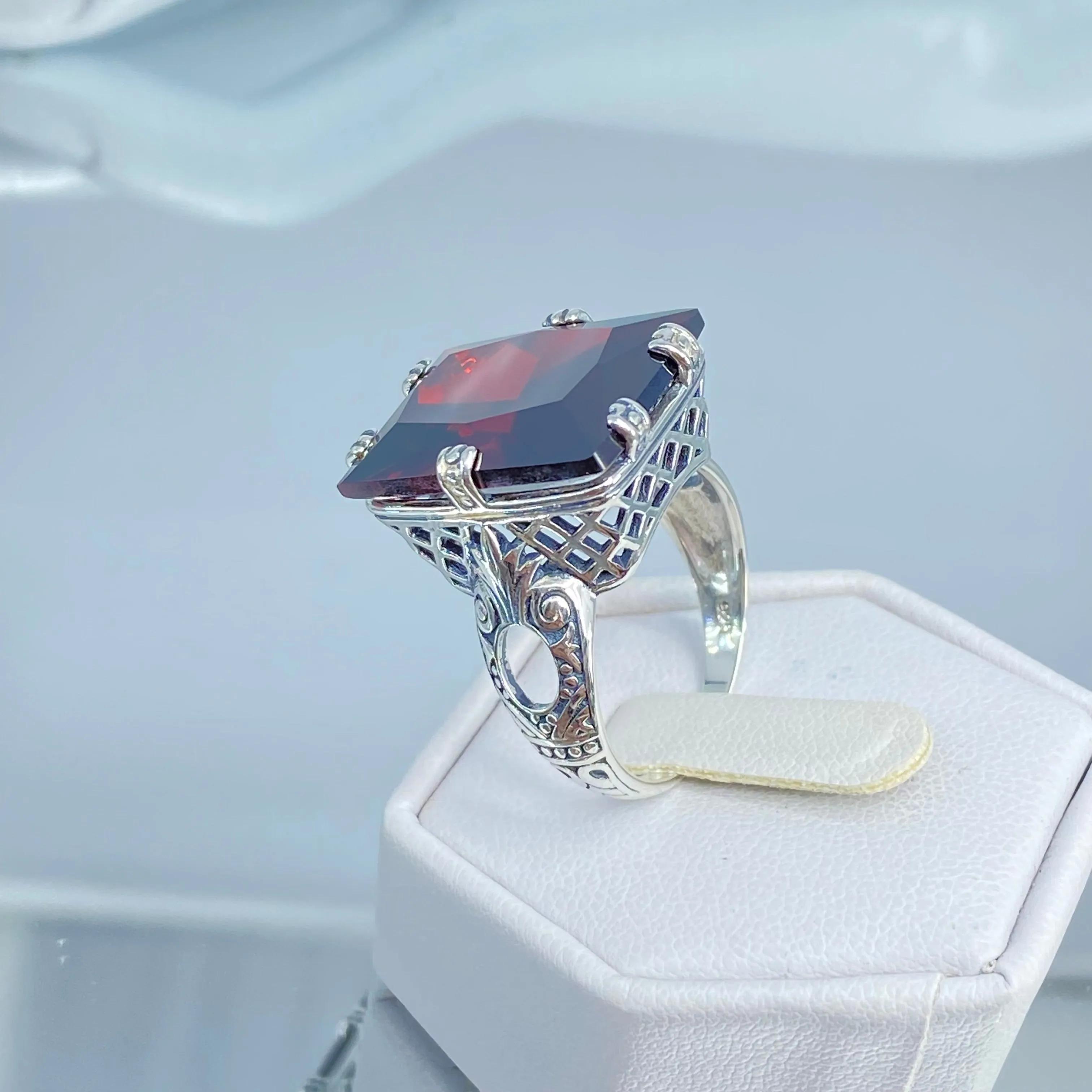Red Garnet CZ Ring, 6 Prong Ring, 30ct Art Deco Ring, Vintage Jewelry #D104