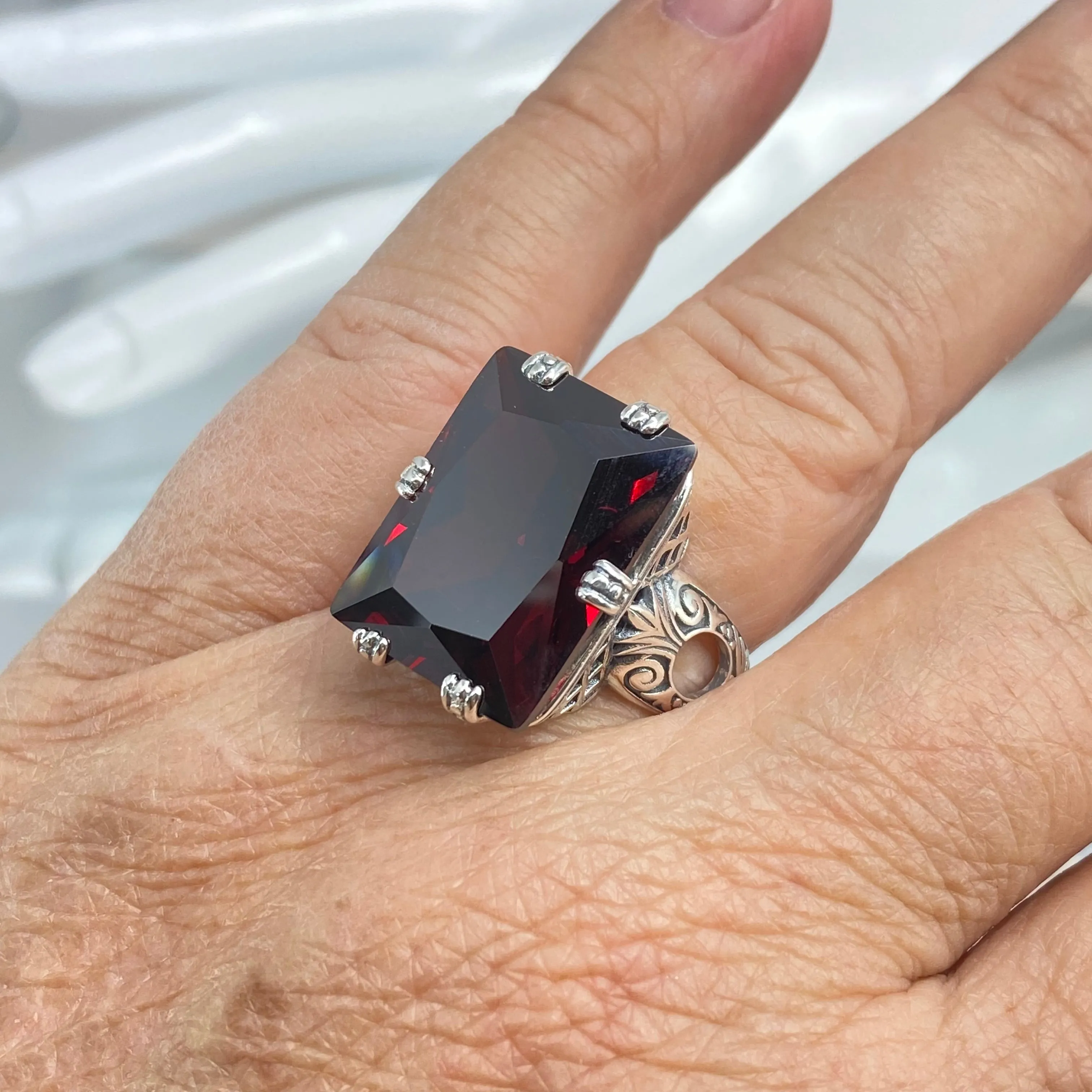 Red Garnet CZ Ring, 6 Prong Ring, 30ct Art Deco Ring, Vintage Jewelry #D104