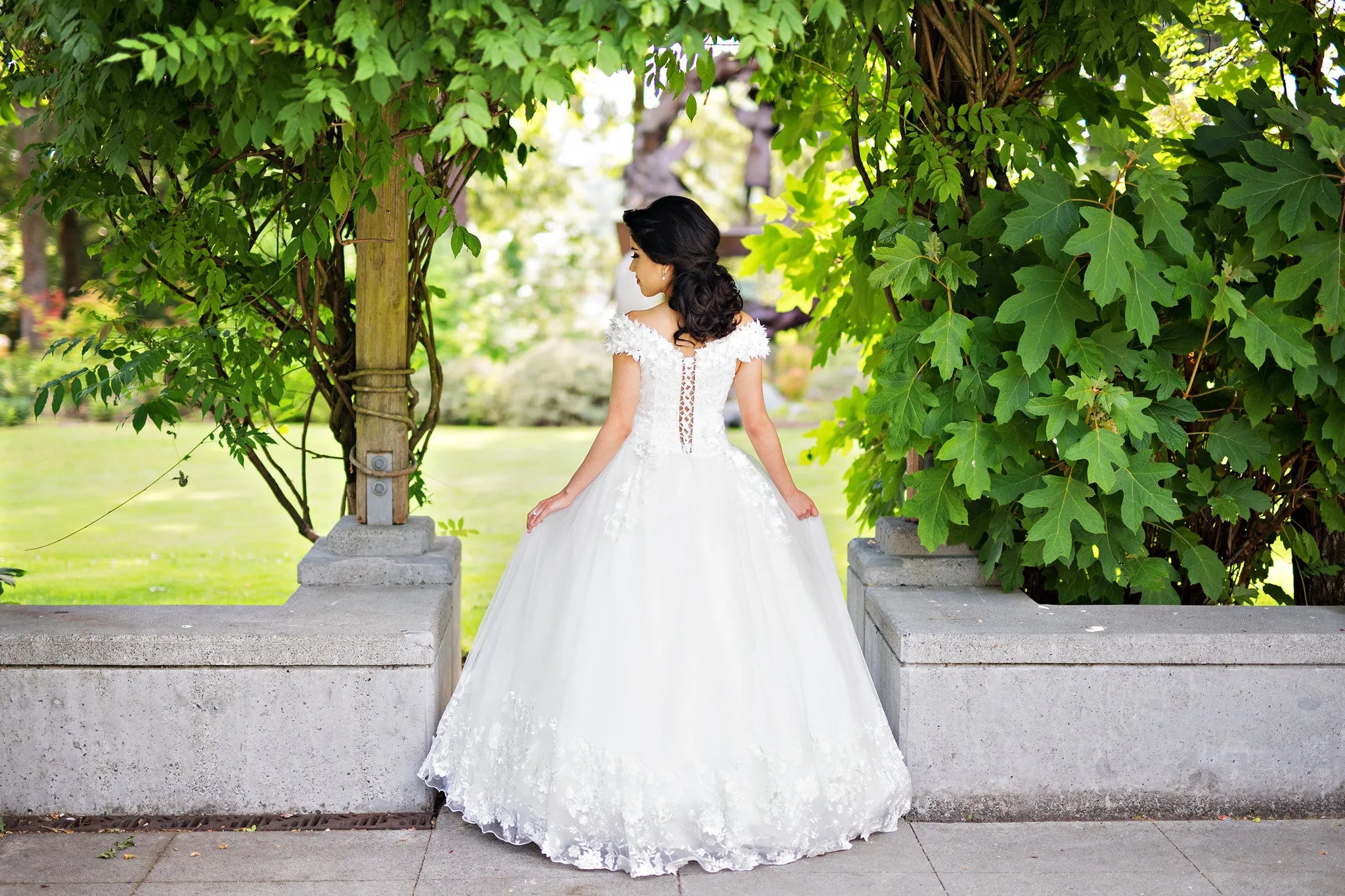 SAMPLE SALE/ Off Shoulder Lace Ball Gown with 3D Flowers (#Alexia)