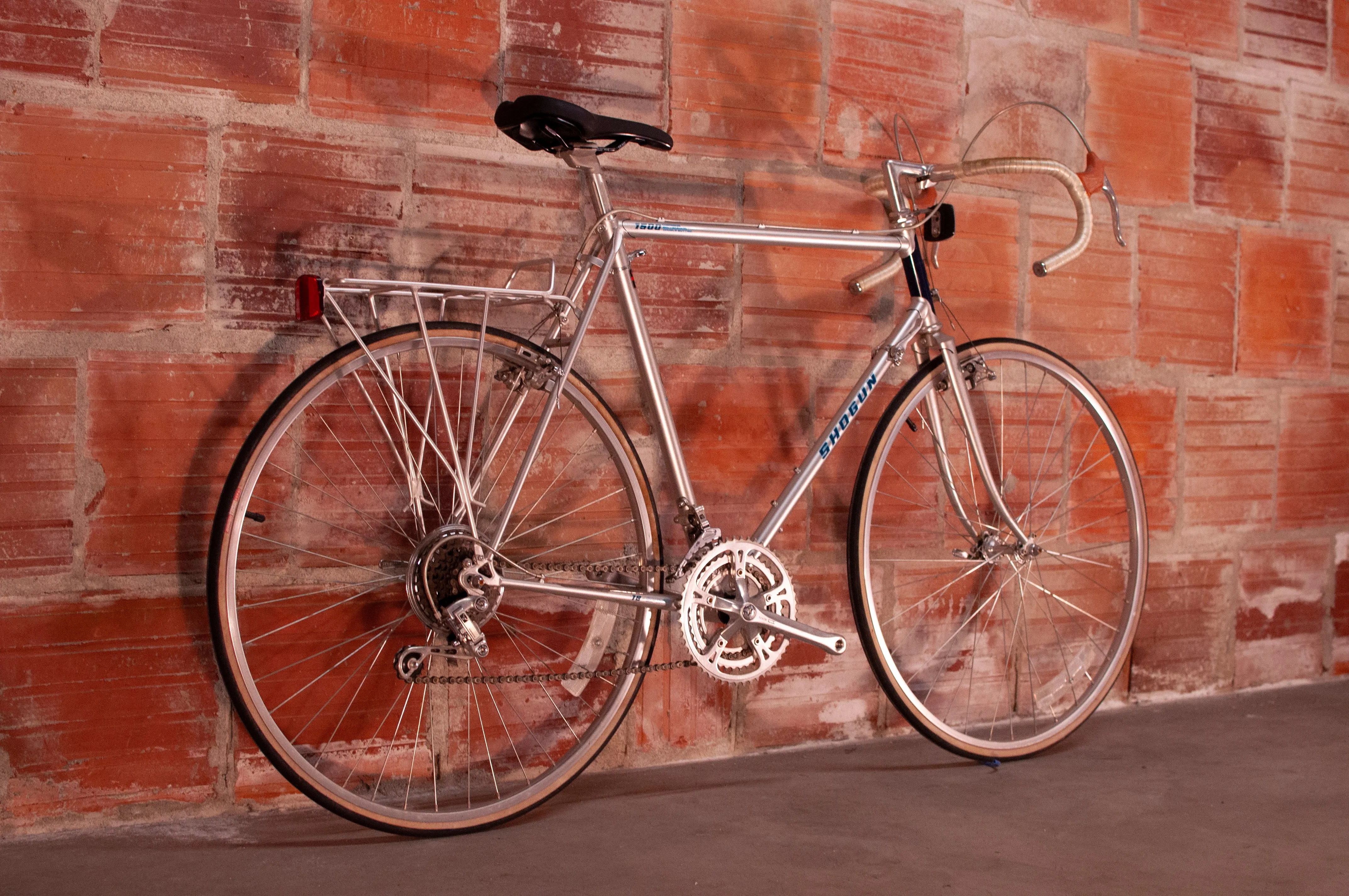 Shogun 1500 vintage touring bike, silver, blue & black, 58cm/Large