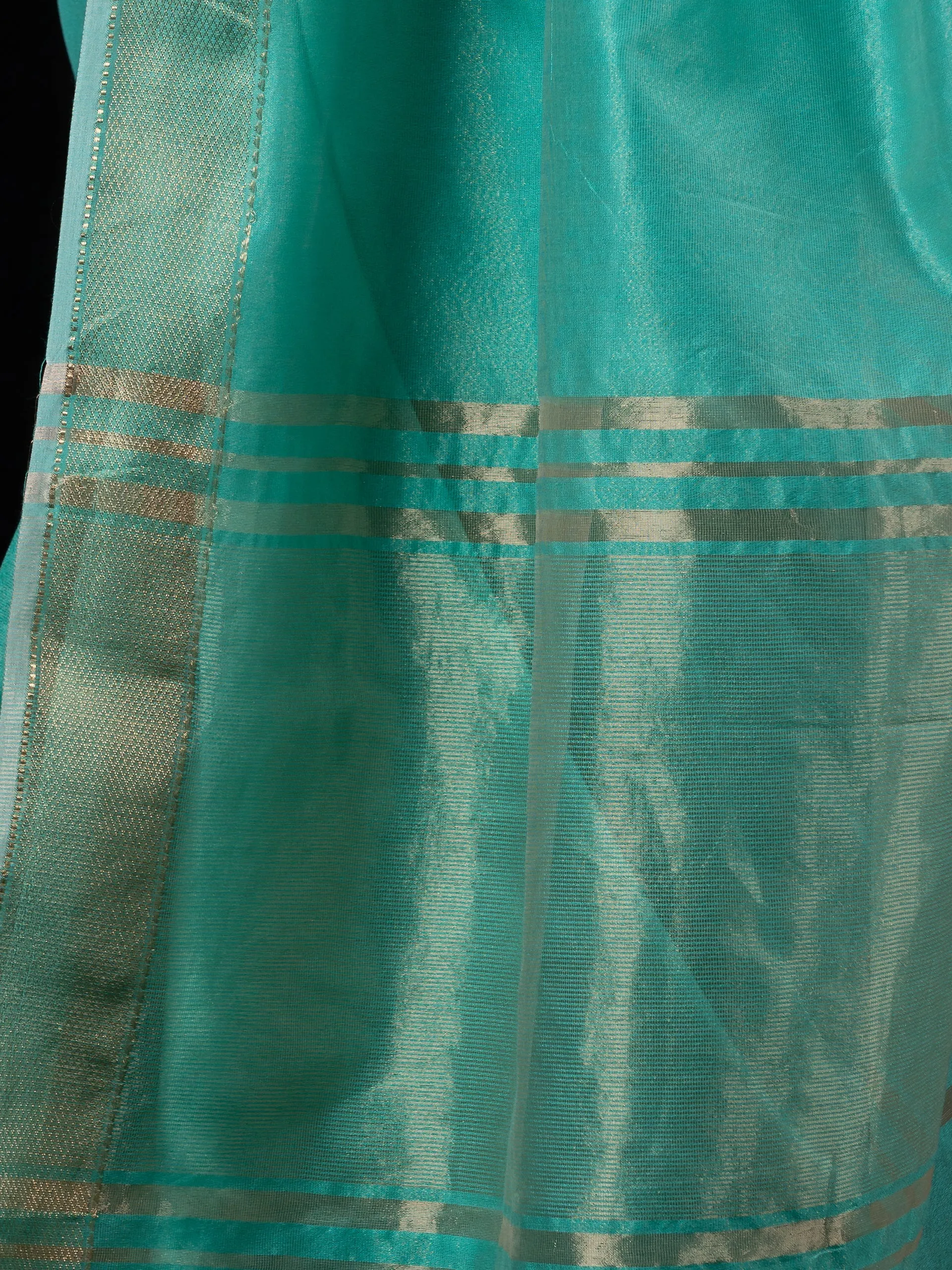 Sky Gold Metallic Soft Fabric Saree with Blouse Fabric
