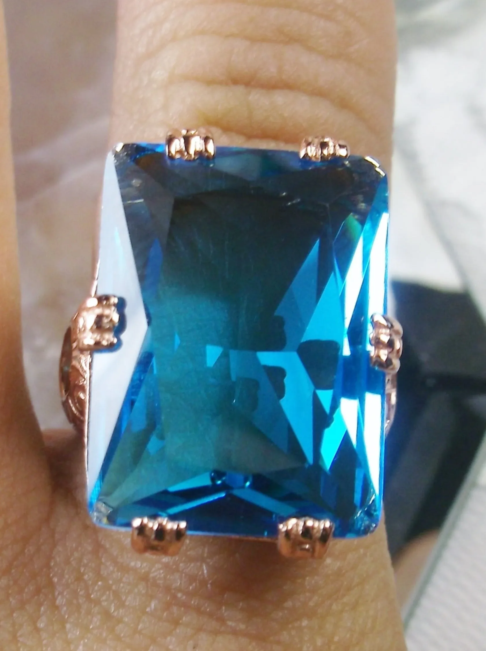 Swiss Blue Topaz Ring, 6 Prong Rose Gold plated Ring, 30ct Gem, Vintage Jewelry #D104