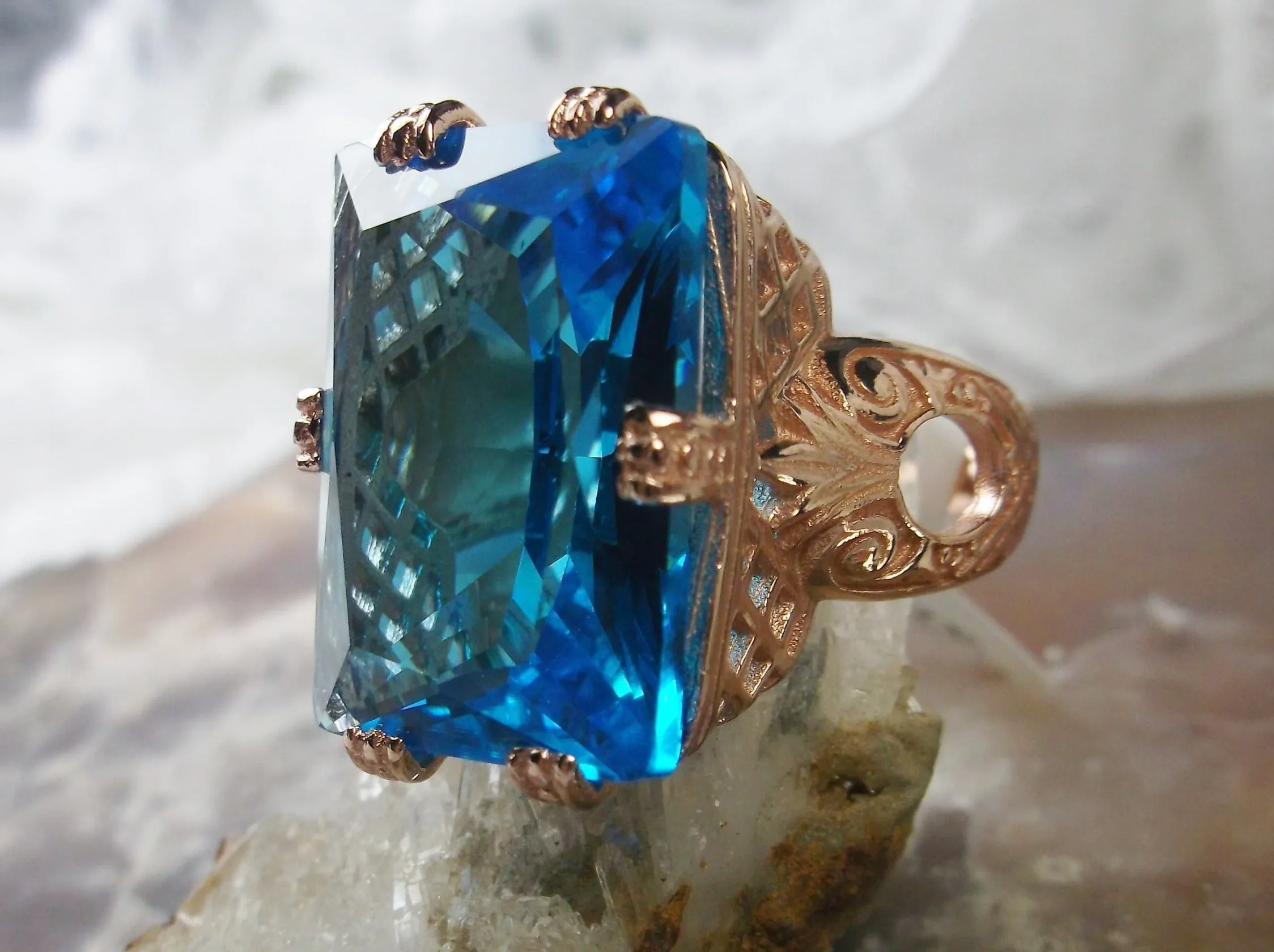 Swiss Blue Topaz Ring, 6 Prong Rose Gold plated Ring, 30ct Gem, Vintage Jewelry #D104
